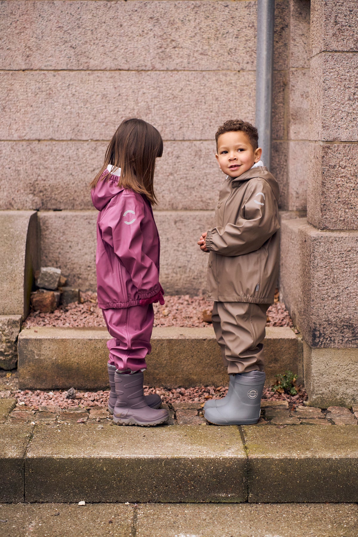 Regenbekleidung von Mikk-Line – Falcon